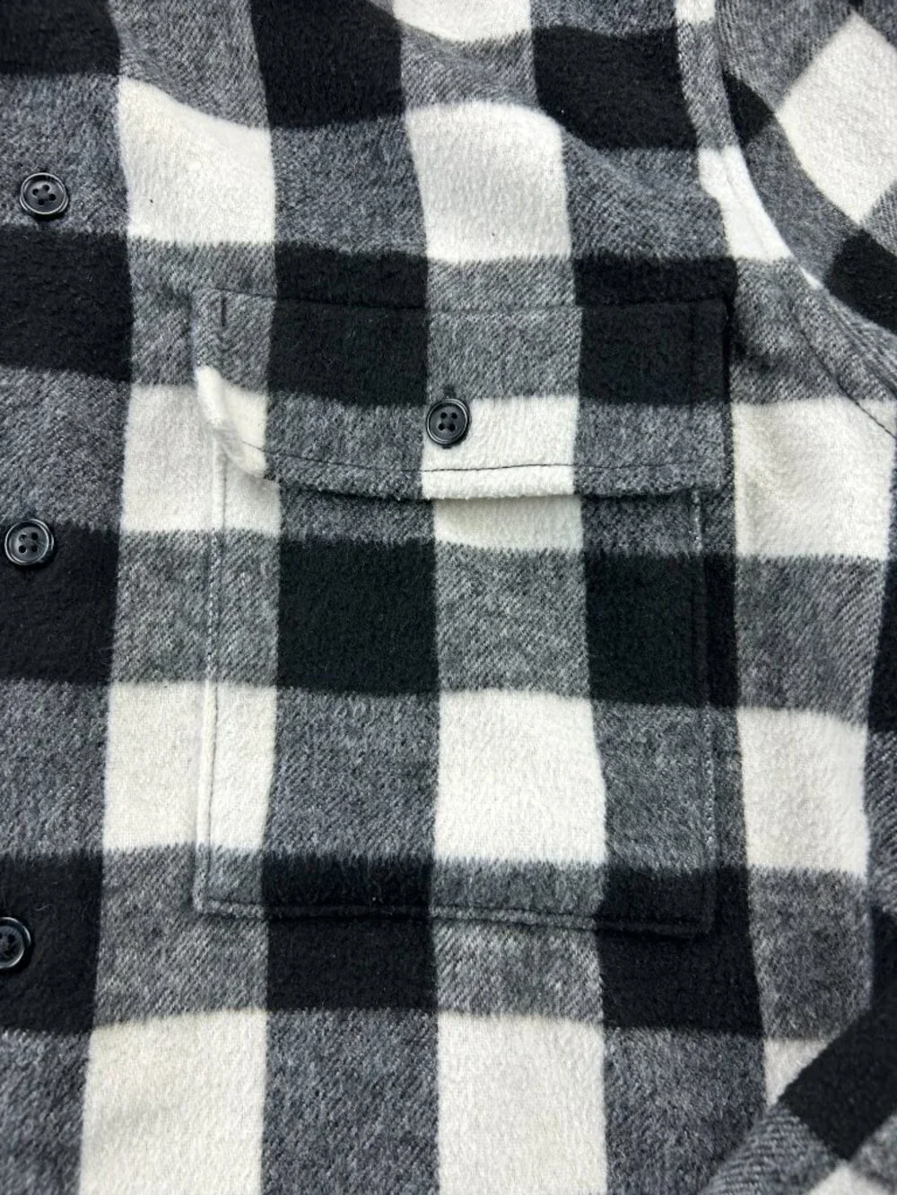 GAP Flannel Fleece Jacket Men Medium M Black White Checkered Casual Thick Polo - Picture 2 of 10